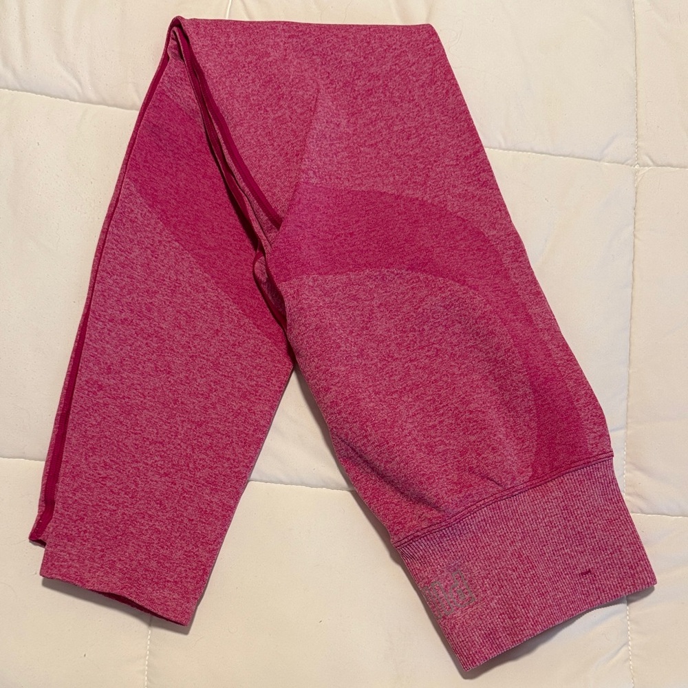 PINK Victoria's Secret Fuchsia Leggings
